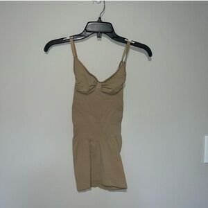 Skims SEAMLESS SCULPT SLIP DRESS CLAY MEDIUM